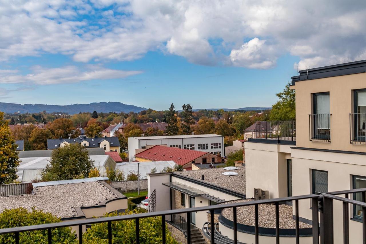 Penzion Na Namesti Dvůr Králové nad Labem Kültér fotó