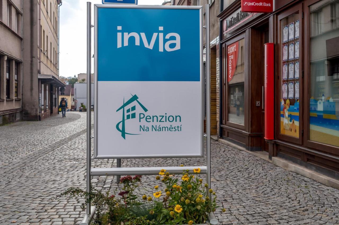 Penzion Na Namesti Dvůr Králové nad Labem Kültér fotó